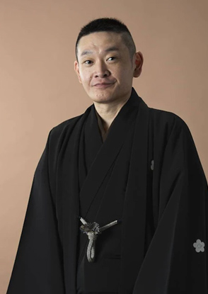 画像：蜃気楼 龍玉（しんきろう りゅうぎょく）師匠　近影写真