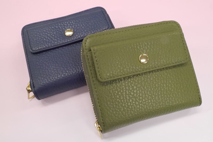 画像:ユニバーサル財布